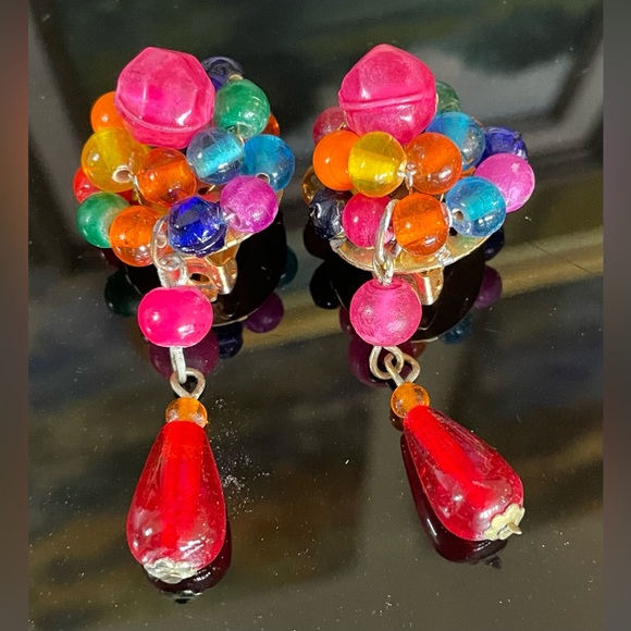 VTG Unique Bold Dangling Cluster Clip On Colorful Beaded Statement Earrings MCM - Picture 6 of 8